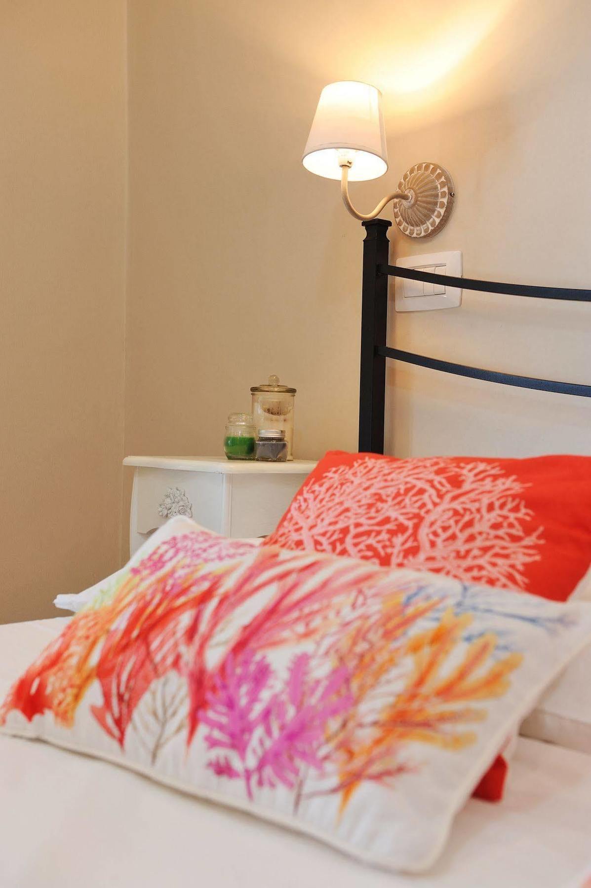 Onda Marina Rooms Cagliari Buitenkant foto