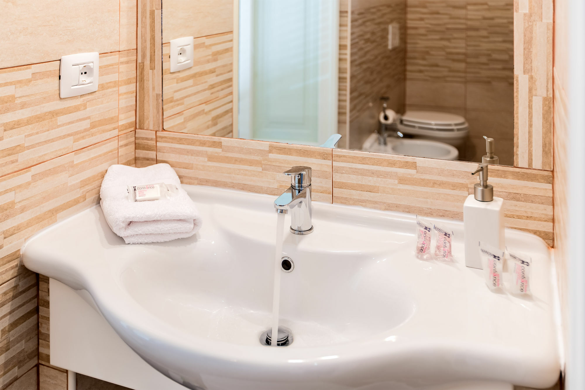 Onda Marina Rooms Cagliari Buitenkant foto